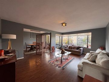 Departamento en venta de 5 dorm. en Las Condes