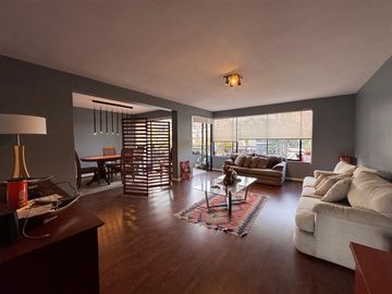 Departamento en venta de 5 dorm. en Las Condes