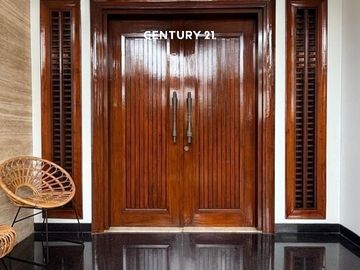Dijual Rumah Fully Furnished Ada Swimming Pool Di Jaksel ND 18813