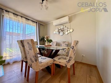 Casa en venta de 3 dorm. en Villa Alemana