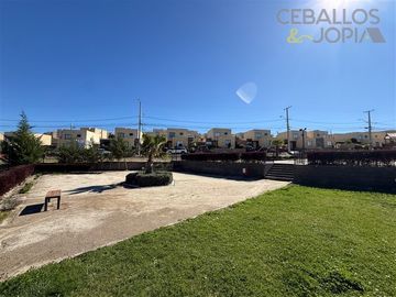 Casa en venta de 3 dorm. en Villa Alemana