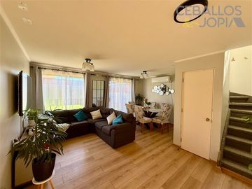 Casa en venta de 3 dorm. en Villa Alemana