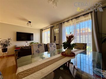 Casa en venta de 3 dorm. en Villa Alemana
