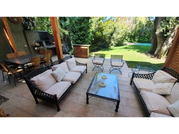 Casa En Venta / Los Trapenses / Colegio Everest