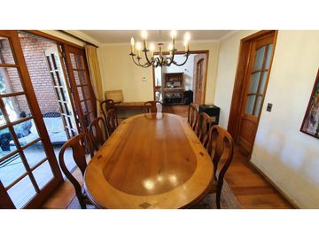 Casa En Venta / Los Trapenses / Colegio Everest