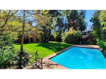 Casa En Venta / Los Trapenses / Colegio Everest