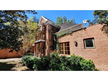 Casa En Venta / Los Trapenses / Colegio Everest