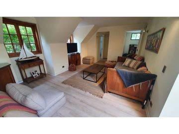 Casa En Venta / Los Trapenses / Colegio Everest