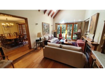 Casa En Venta / Los Trapenses / Colegio Everest