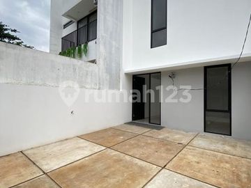 Rumah Baru Modern Minimalis di Cinere