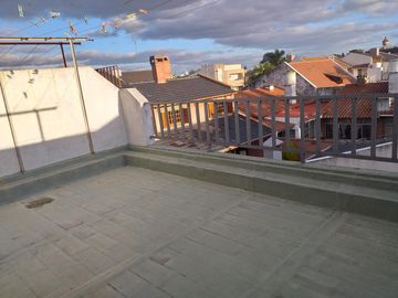 VENTA DE TRIPLEX 4 AMBIENTES
