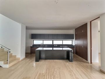 Venta de Casa en Jardines de Conkal