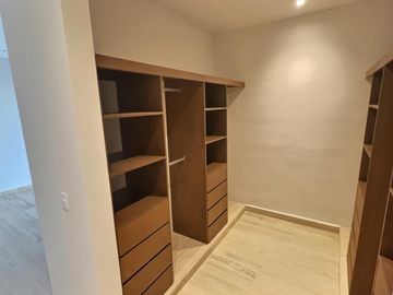 Venta de Casa en Jardines de Conkal