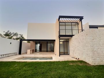 Venta de Casa en Jardines de Conkal