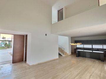 Venta de Casa en Jardines de Conkal