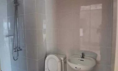 15K 2BR CONDO FOR SALE SORRENTO OASIS NEAR BGC EASTWOOD ORTIGAS PASIG CITY