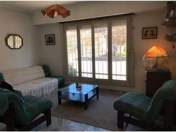 Duplex dos baños dos dormitorios y cochera