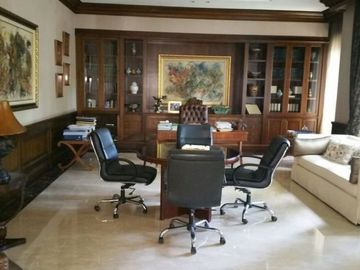 Rumah LUX Prestisius Di Menteng Jakarta Pusat