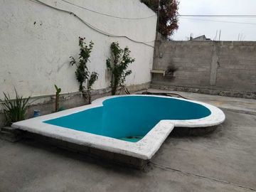 VENTA DE CASA SOLA CON ALBERCA EN YECAPIXTLA, MOR