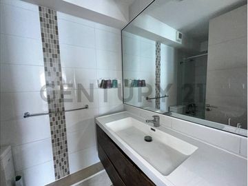 En venta departamento 3 dormitorios