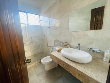Casa en Venta en Fracc. Lomas del Pedregal, Irapuato, Gto.