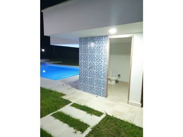 CASA CAMPESTRE  VENTA SANTAFÉ DE ANTIOQUIA  A  PUERTA CERRADA