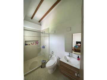 CASA CAMPESTRE  VENTA SANTAFÉ DE ANTIOQUIA  A  PUERTA CERRADA
