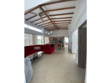 CASA CAMPESTRE  VENTA SANTAFÉ DE ANTIOQUIA  A  PUERTA CERRADA