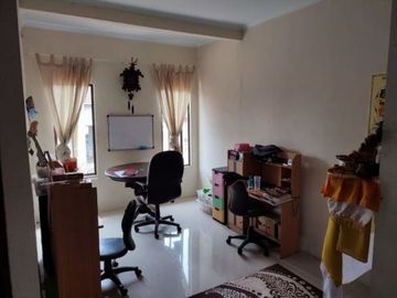 Rumah Second Rp 1.5.5 Milyar di Cinere Depan Samsat