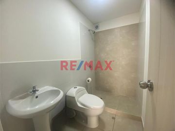 ¡Conecta con la ciudad, vive cerca de todo!

Este moderno departamento se ubica en uno de los mejores puntos del Distrito de San Miguel, rodeado de