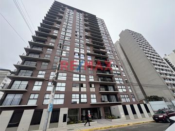 ¡Conecta con la ciudad, vive cerca de todo!

Este moderno departamento se ubica en uno de los mejores puntos del Distrito de San Miguel, rodeado de