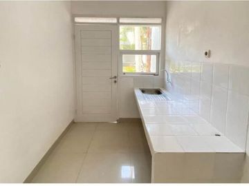 RUMAH CANTIK DI BUANAN BUAH BATU KOTA BANDUNG LOKASI STRATEGIS DEKAT KE PUSAT KOTA DAN FASILITAS PENDIDIKAN