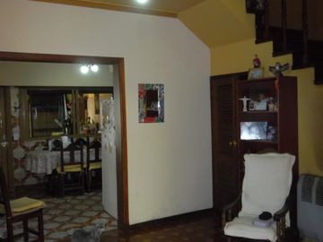 VENTA CASA MULTIFAMILIAR SOBRE LOTE PROPIO, CHILAVERT