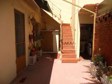 VENTA CASA MULTIFAMILIAR SOBRE LOTE PROPIO, CHILAVERT
