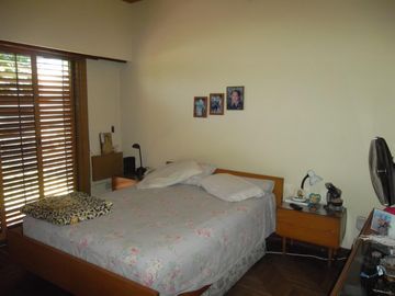 VENTA CASA MULTIFAMILIAR SOBRE LOTE PROPIO, CHILAVERT