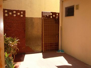 VENTA CASA MULTIFAMILIAR SOBRE LOTE PROPIO, CHILAVERT