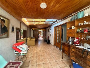 Casa en venta de 3 dorm. en Pudahuel