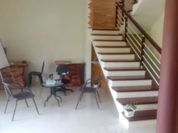 Villa 2 Lantai Bangunan Baru Di Oro Oro Ombo Batu