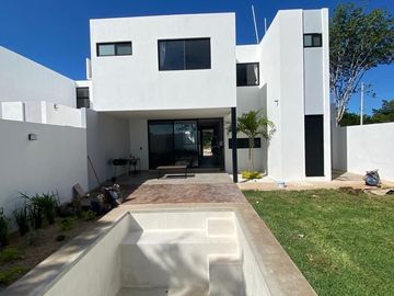 CASA EN VENTA EN RESIDENCIAL ARBELIA - MÉRIDA, YUCATÁN