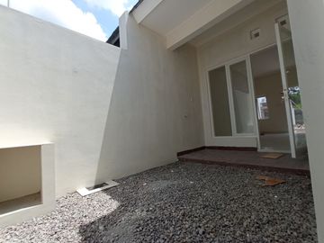 PROMO! Beli Rumah Cantik All In, Dapatkan Gratis Kanopi & Pagar