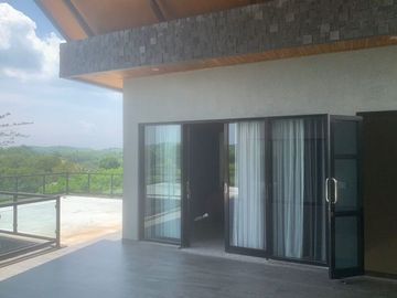 Sea view villa in Bumbang near Kuta Mandalika