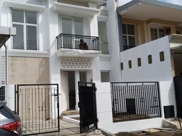 BANJARWIJAYA CLUSTER VIOLA RUMAH KLASIK 2 LANTAI SIAP HUNI