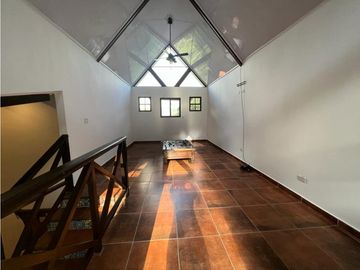 CASA EN ALTOS DEL MARIA CON PISCINA PRIVADA 1318M2 PARA INVERSION