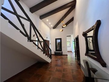 CASA EN ALTOS DEL MARIA CON PISCINA PRIVADA 1318M2 PARA INVERSION