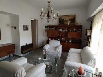 Casa en venta en Villa Luzuriaga