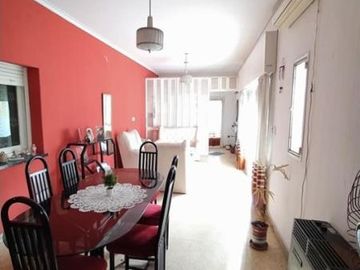 Casa en venta en Villa Luzuriaga