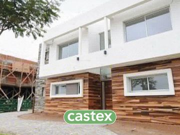 Casa en venta en Vistas Puertos, con vista al lago
