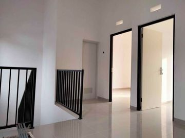 Rumah Minimalis Modern 2 Lantai Dekat Kampus Brawijaya
