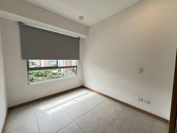 apartamento en arriendo en  loma san remo. Cod A9434021
