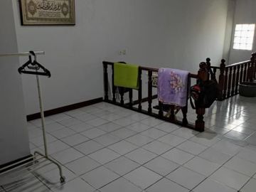 Rumah aman nyaman, bisa buat usaha siap huni di Kaliabang tengah Bekasi.